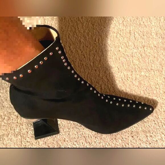 Ladies Black detailed Studded Faux Suede heel boots sz 8 - Picture 16 of 16